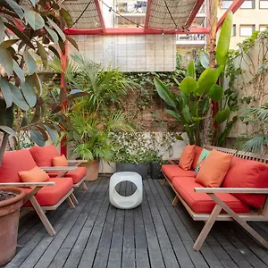 Praktik Garden ** ברצלונה